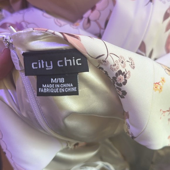 City Chic Imperial Floral Mini Dress - Picture 4 of 4